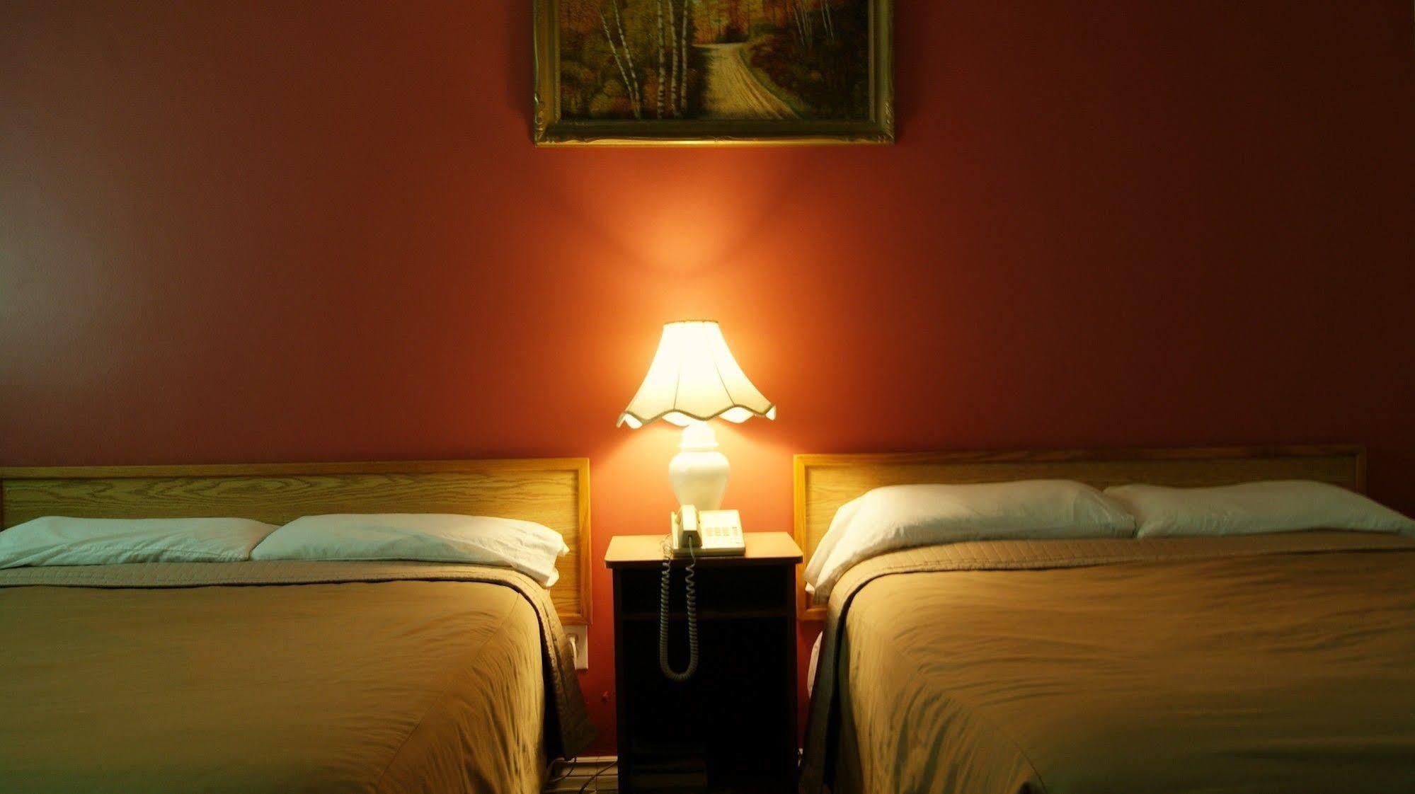 Blue Jay Motel ピーターボロ エクステリア 写真