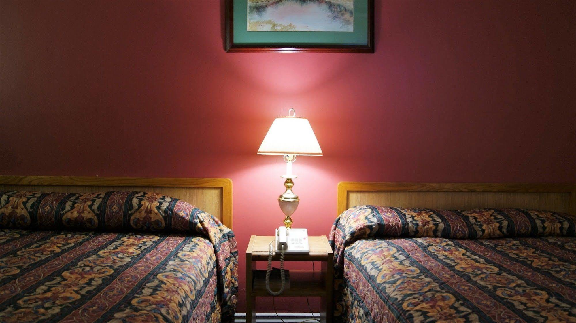 Blue Jay Motel ピーターボロ エクステリア 写真