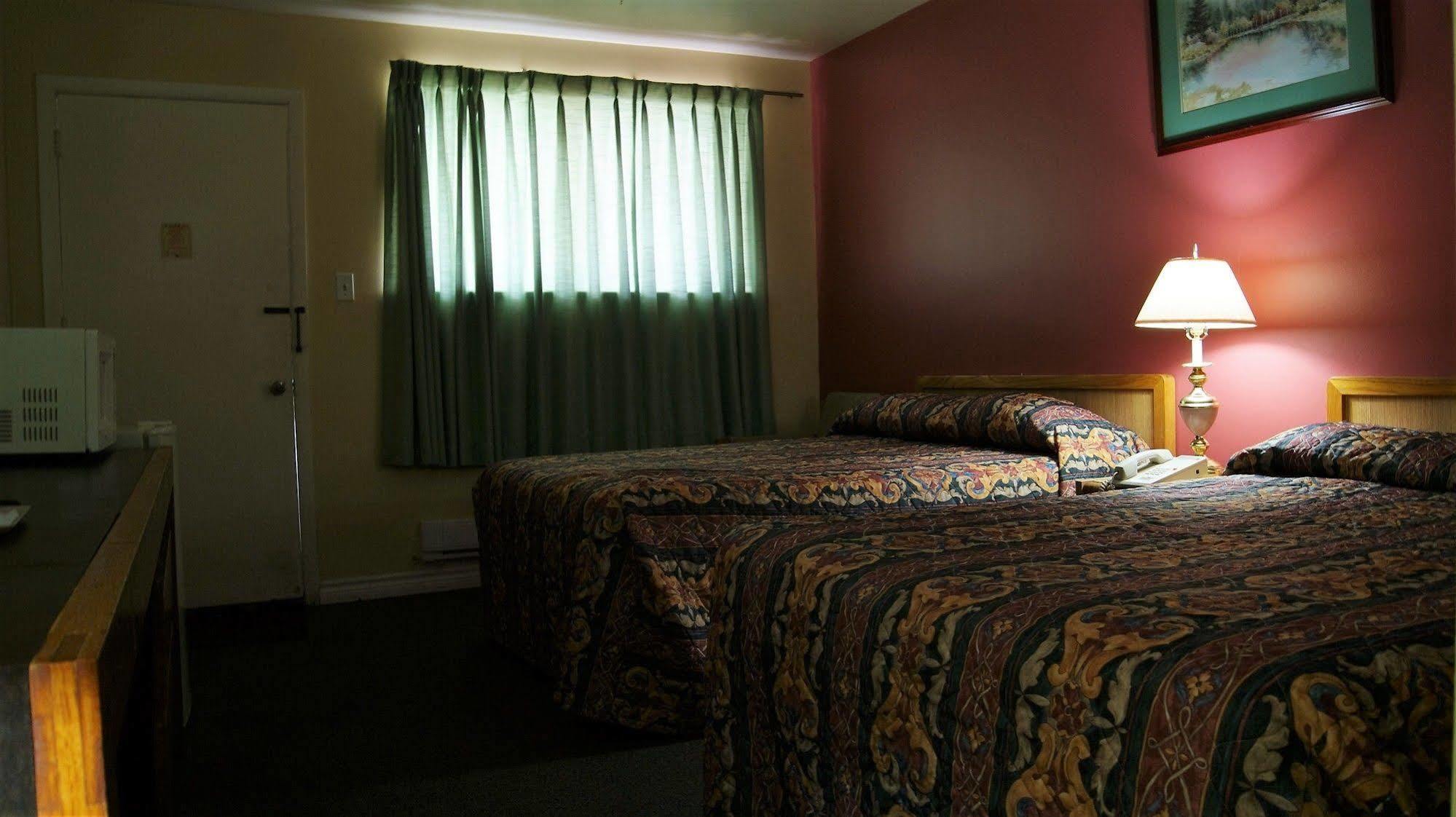 Blue Jay Motel ピーターボロ エクステリア 写真