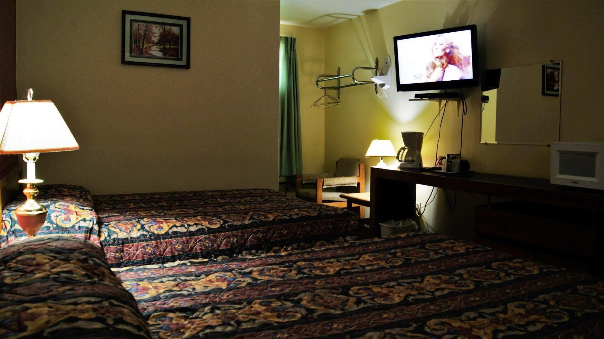 Blue Jay Motel ピーターボロ エクステリア 写真
