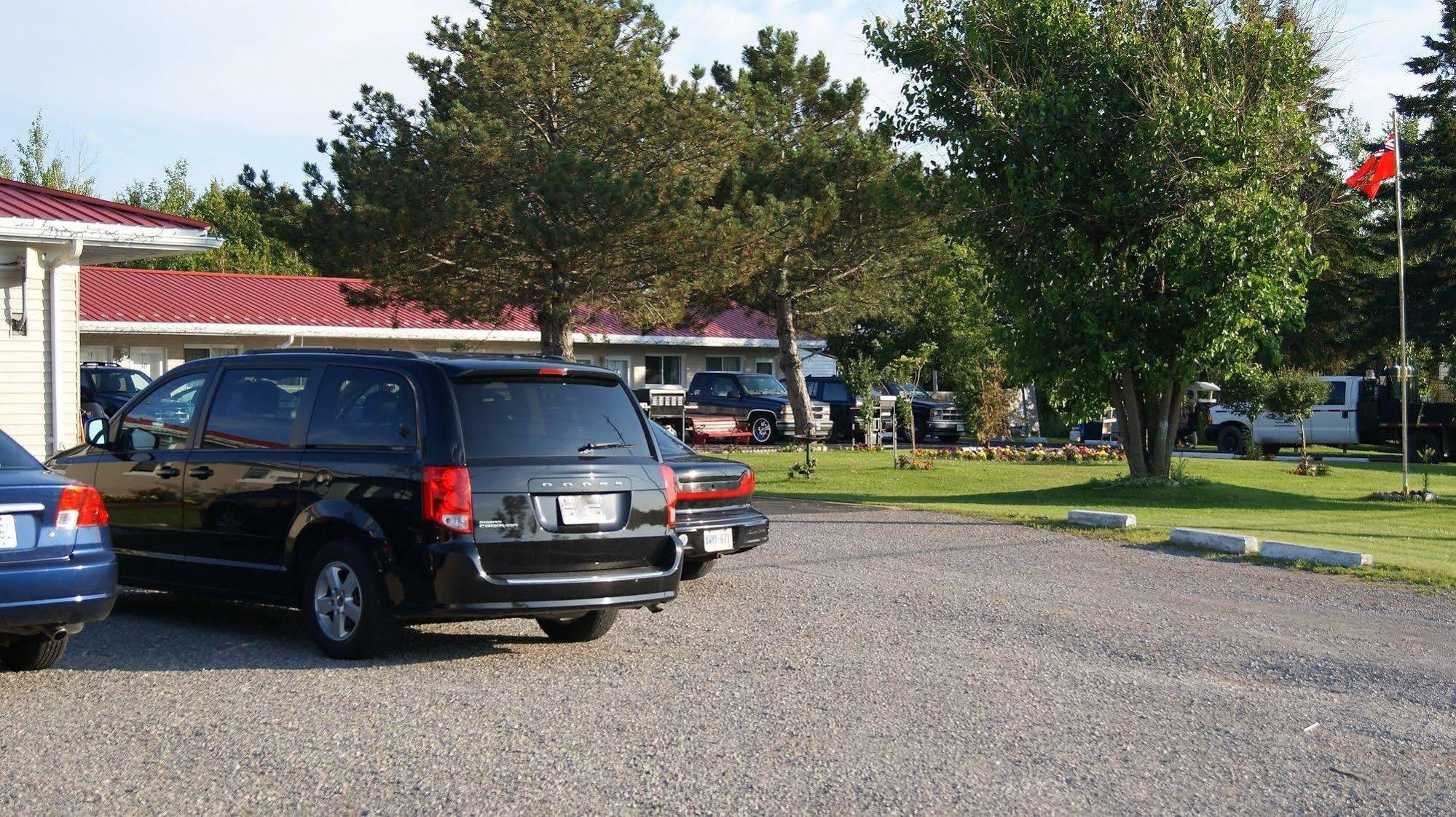 Blue Jay Motel ピーターボロ エクステリア 写真